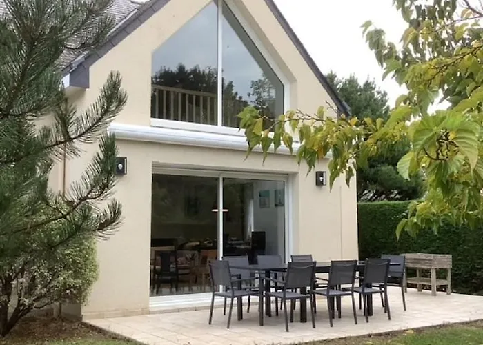 Holiday home Maison Spacieuse A Proximite Des Plages De *